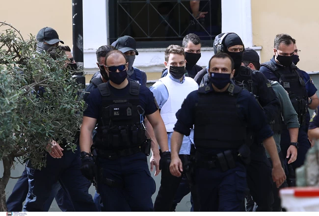 ΓΛΥΚΑ ΝΕΡΑ - ΠΙΛΟΤΟΣ