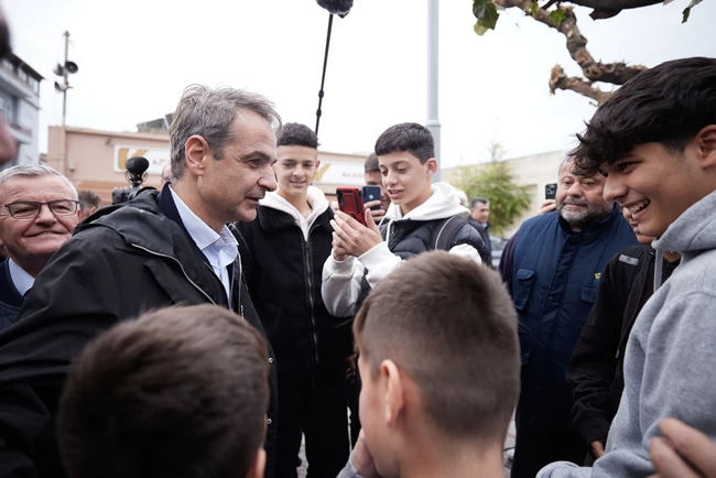 Αχαΐα: Γιατί η εμφάνιση Μητσοτάκη δείχνει ότι ξεκίνησε η προεκλογική εκστρατεία - Η πρώτη γαλάζια τοπική μετά από 22 χρόνια