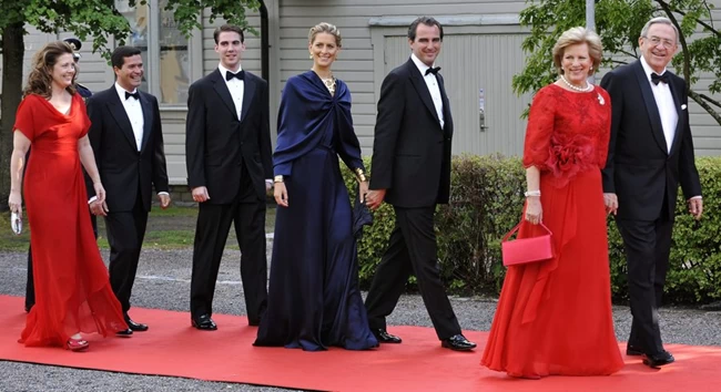 Φίλιππος Γλύξμπουργκ: Παντρεύεται την κόρη Ελβετού εκατομμυριούχου [Εικόνες]
