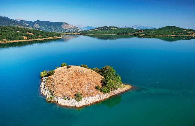λίμνη πλαστήρα