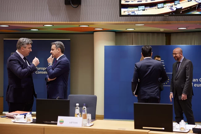 Γιατί ο Μητσοτάκης μίλησε για πρώτη φορά για κυβέρνηση συνεργασίας- Η "παγίδα" στον Ανδρουλάκη