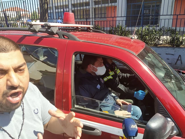 Χαρδαλιάς από Λάρισα: Θα ληφθούν όποια μέτρα είναι αναγκαία - Αντιδράσεις από Ρομά: Γιατί μας βάλατε σε καραντίνα;