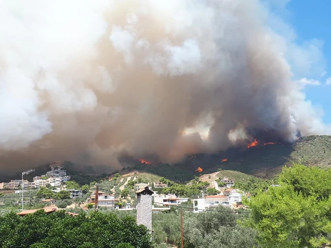 ΦΩΤΙΑ ΣΤΗΝ ΚΟΡΙΝΘΙΑ