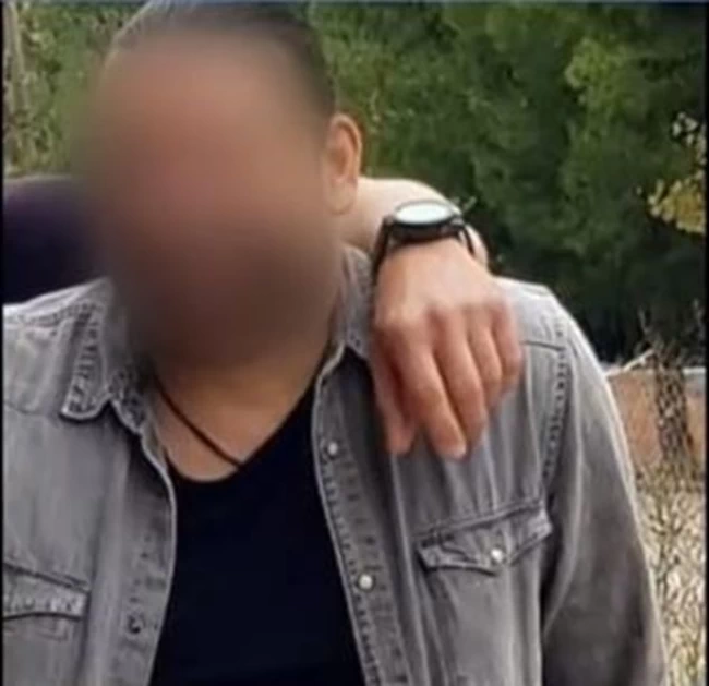 Βριλήσσια: Ο κομμωτής με τις κρυφές κάμερες δήλωνε εθισμένος στην πορνογραφία - Πώς τον κατάλαβε η σύζυγός του