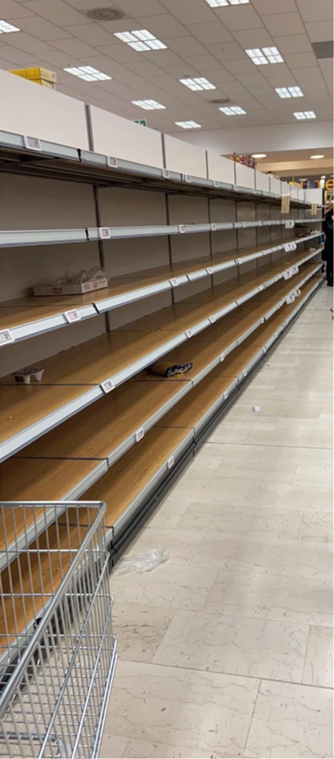 Κοροναϊός: Πανικός στην Ιταλία - Αδειάζουν τα ράφια των σούπερ μάρκετ