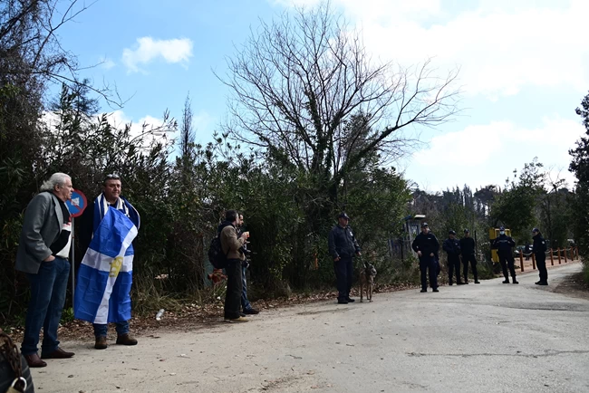 Τατόι ταφη
