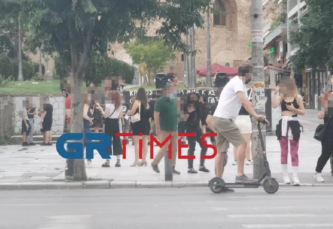 Συγκέντρωση για τη δολοφονία της Καρολάιν στη Θεσσαλονίκη