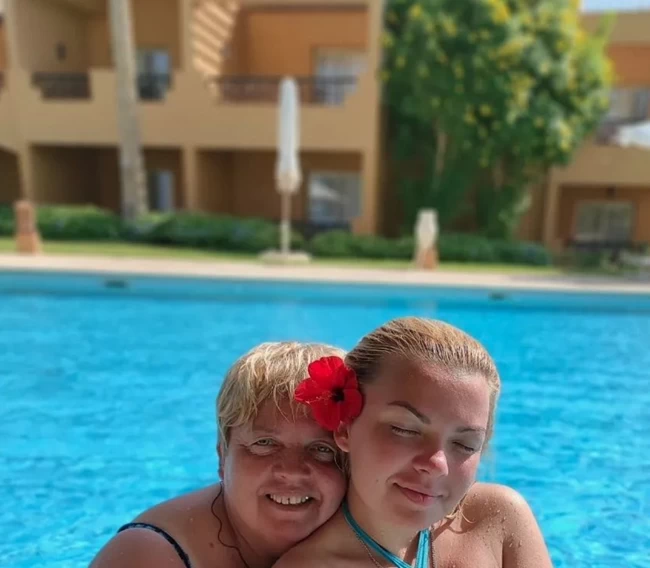 Μπούτσα Ιρίνα κόρη