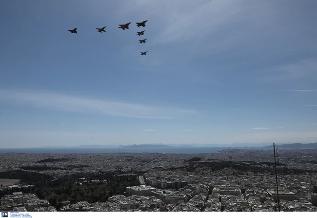 Πολεμικά αεροσκάφη Ακρόπολη
