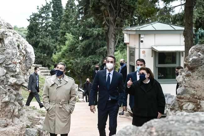 Αυτός είναι ο νέος ανελκυστήρας της Ακρόπολης για τα ΑΜΕΑ- Εγκαίνια με Μητσοτάκη και Μενδώνη