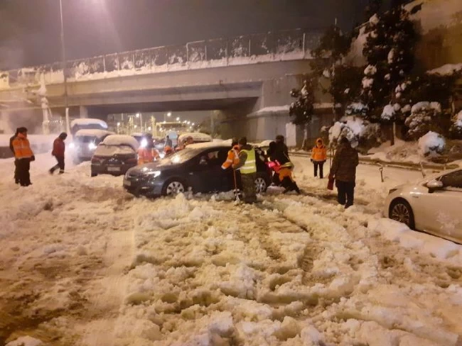 Απεγκλωβισμός Στρατιώτες