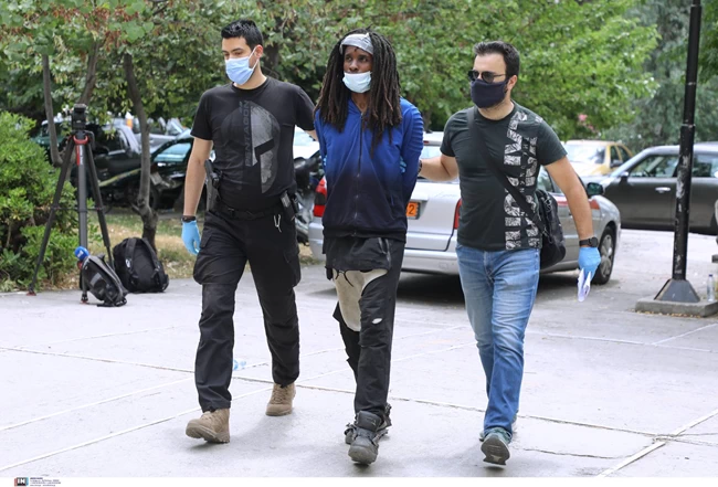 ΕΜΠΡΗΣΤΗΣ ΚΕΡΙΑ