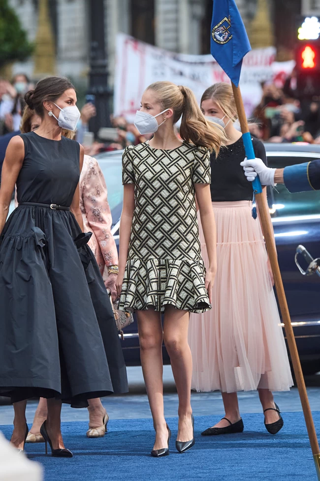 Royal Fashion Icons: Το σούπερ μίνι της πριγκίπισσας Λεονόρ και το στιγμιότυπο της Λετίσια που προκάλεσε σοκ