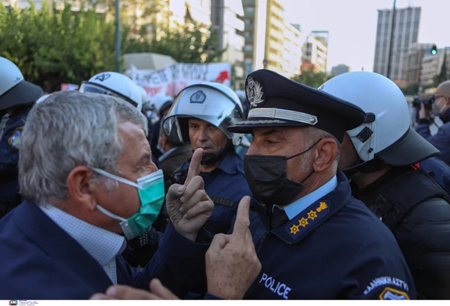 ποεδην