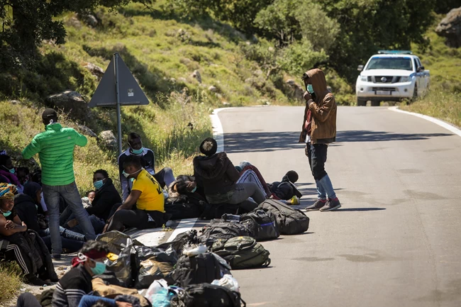ΜΕΤΑΝΑΣΤΕΣ
