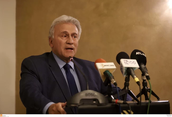 Θετικός στον κορονοϊό ο Παναγιώτης Ψωμιάδης – Νοσηλεύεται στο Παπαγεωργίου