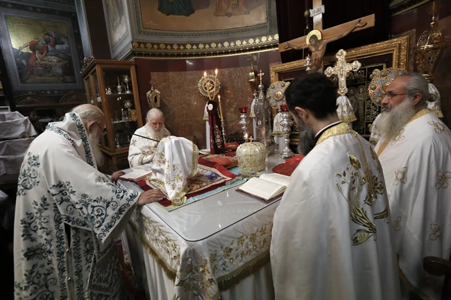 Αρχιεπίσκοπος Ιερώνυμος: Εύχομαι η Παναγία να είναι αυτή που κυριαρχεί μέσα μας και θα μας ενισχύει
