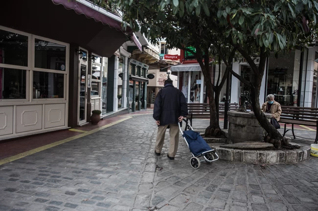 Κλειστά μαγαζιά