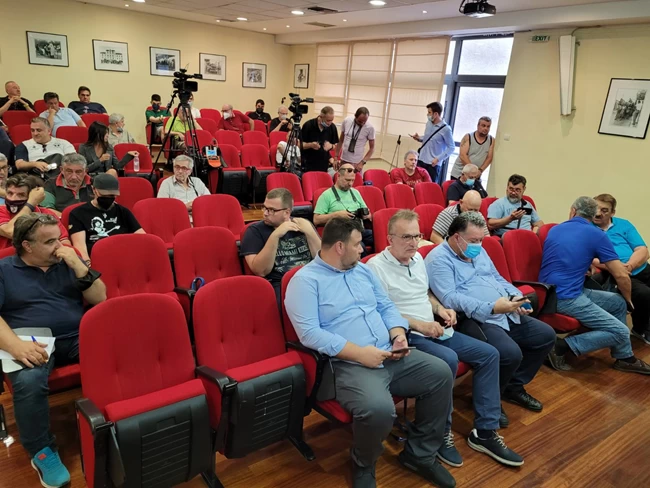 Κουγιας ΑΕΛ
