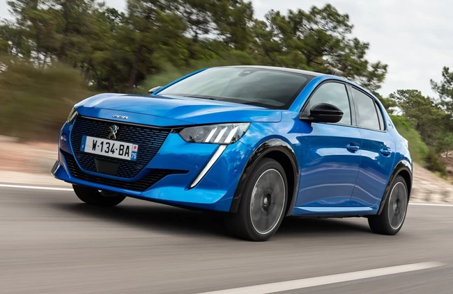 Peugeot e-208