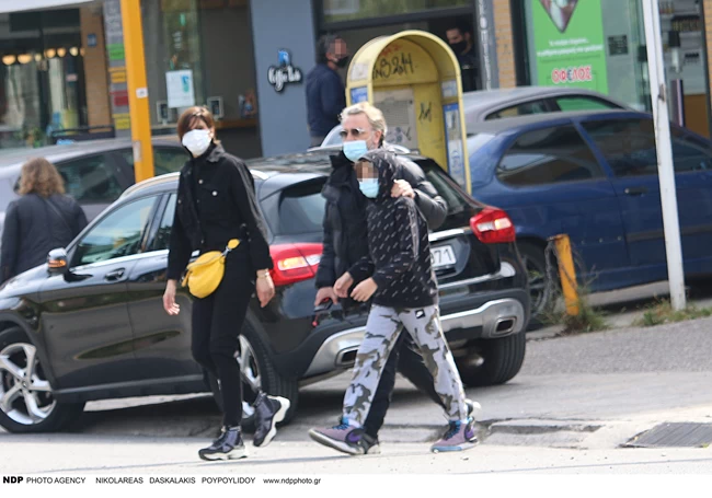 Άννα Μαρία Παπαχαραλάμπους