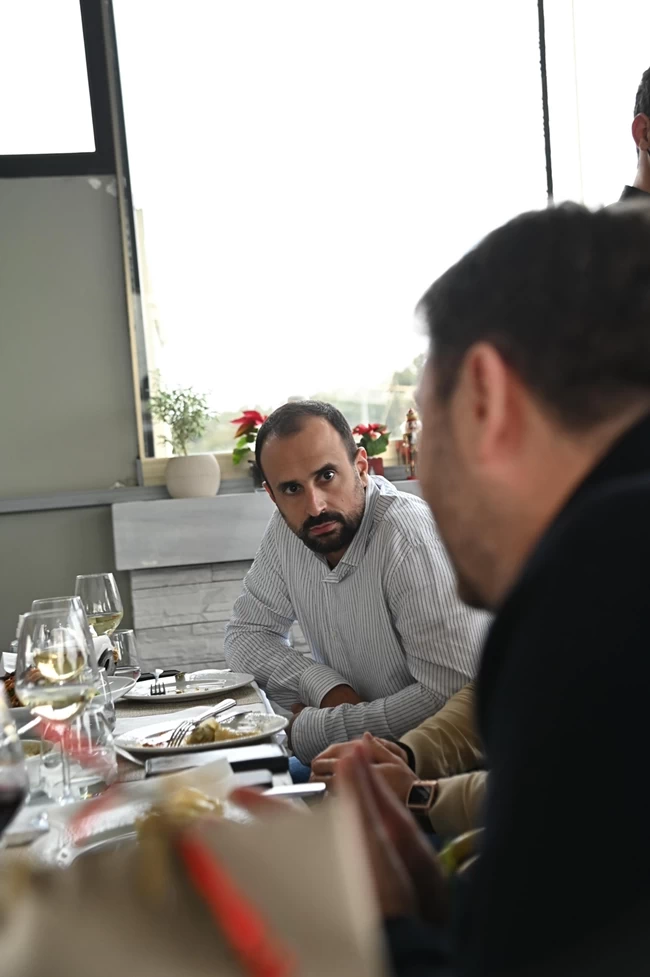 ΑΝΔΡΟΥΛΑΚΗΣ ΤΡΑΠΕΖΙ