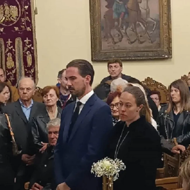 Νίνα Φλορ