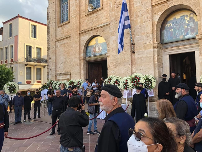 ΜΙΚΗΣ ΘΕΟΔΩΡΑΚΗΣ