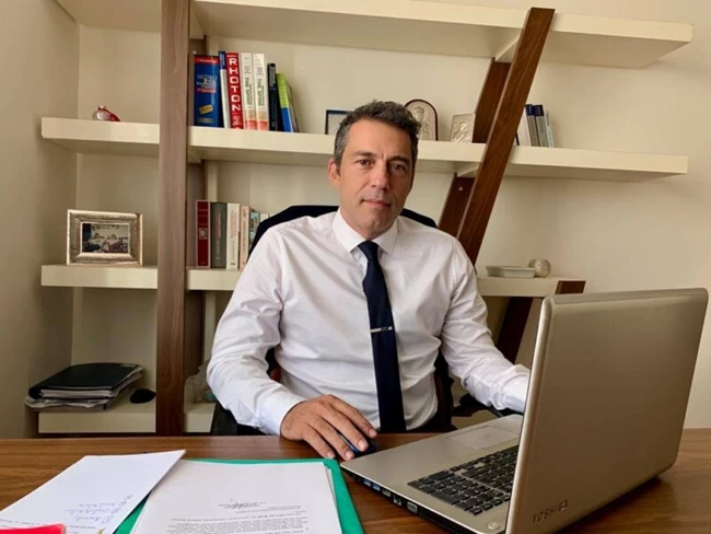 Στέλιος Βλατάκης