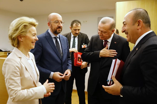 Στην Τουρκία Σαρλ Μισέλ - Φον Ντερ Λάιεν για συνάντηση με Ερντογάν στις 6 Απριλίου