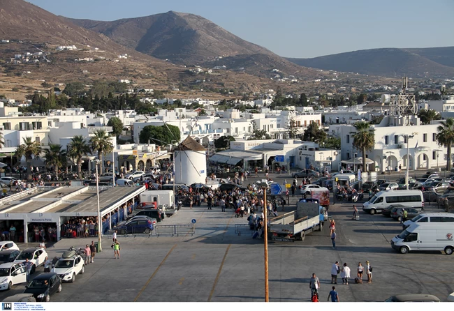 Νέα μέτρα: Για δέκα μέρες οι περιορισμοί σε Πάρο και Αντίπαρο – Αναστολή συμβάσεων εργασίας στις επιχειρήσεις που επηρεάζονται