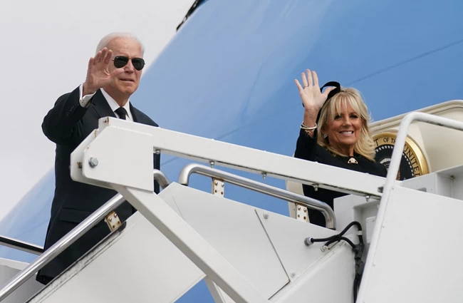 ΚΗΔΕΙΑ ΕΛΙΣΑΒΕΤ ΜΠΑΙΝΤΕΝ