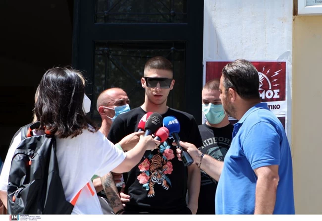 Trannos: Προκλητικός ή ανόητος; Είχα κι άλλο όπλο στο αμάξι, λέει με απίστευτο θράσος ο τράπερ μετά την καταδίκη του