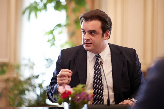 πιερρακακης