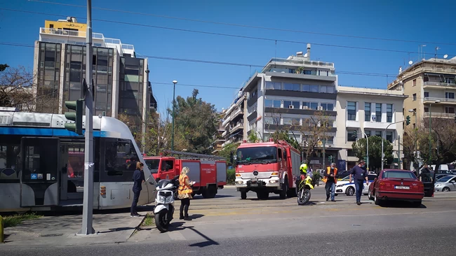 Σύγκρουση Ι.Χ. με τραμ στην Καλλιρρόης