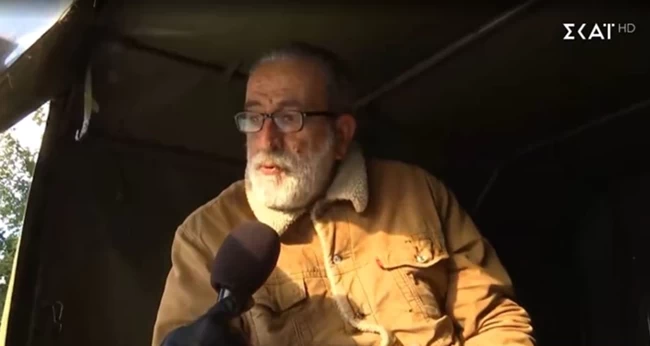 75χρονος εγκλωβισμένος