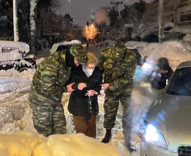 Κακοκαιρία Ελπίς Απεγκλωβισμός