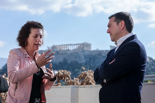 ΑΛΕΞΗΣ ΤΣΙΠΡΑΣ ΓΛΥΠΤΑ ΠΑΡΘΕΝΩΝΑΣ