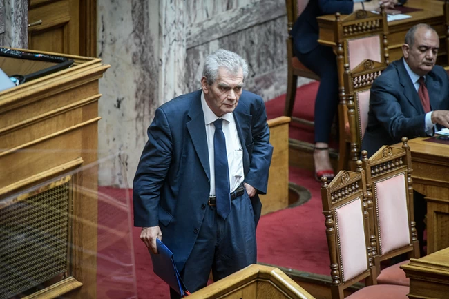 Παπαγγελόπουλος Βουλή