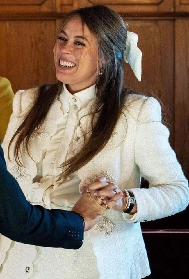 Νίνα Φλορ