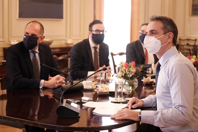 Ο Μητσοτάκης έβαλε τέλος στα σενάρια των πρόωρων εκλογών - Φουντώνουν οι συζητήσεις για τον ανασχηματισμό