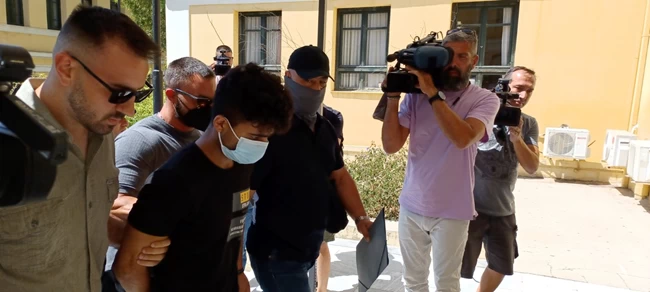 Περιστέρι - Πακιστανός