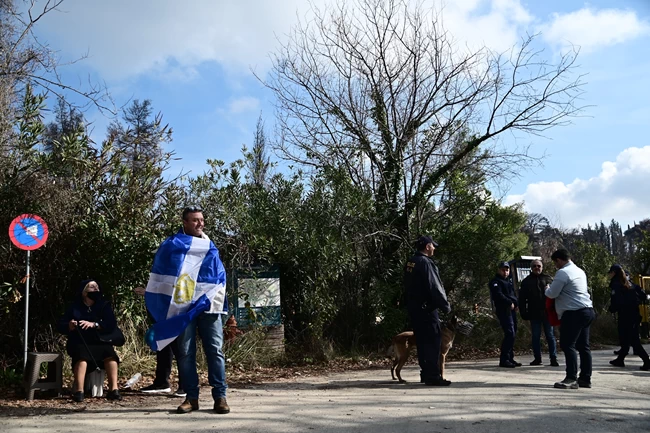 Τατόι ταφη