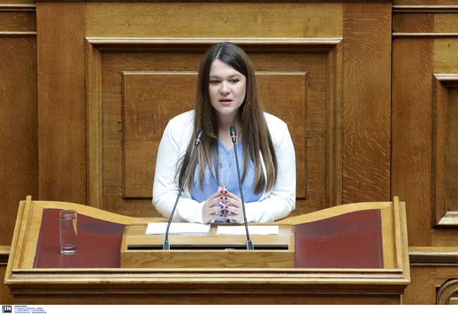 ΜέΡΑ 25: Ανεξαρτητοποίηση Αδάμου - Σοβαρές αιχμές κατά του Γ. Βαρουφάκη για αυταρχικές συμπεριφορές
