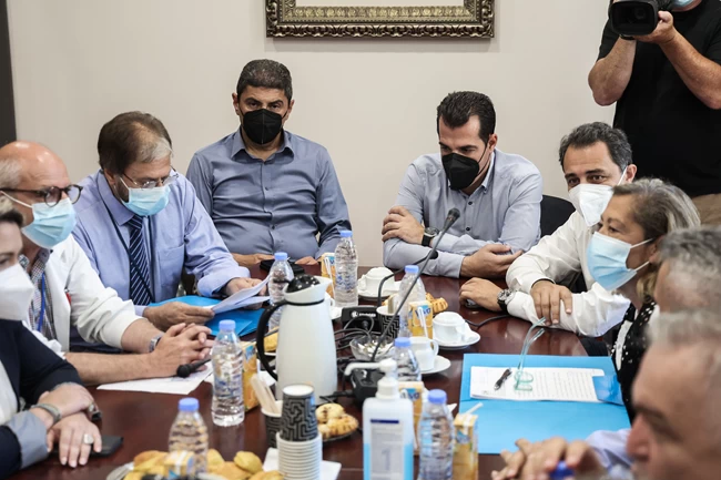 Πλεύρης στην Κρήτη: Δεν θα πάρουμε μέτρα το καλοκαίρι - Αν χρειαστεί από τον Σεπτέμβριο θα πράξουμε ανάλογα Πλεύρης στην Κρήτη: Δεν θα πάρουμε μέτρα το καλοκαίρι - Αν χρειαστεί από τον Σεπτέμβριο θα πράξουμε ανάλογα