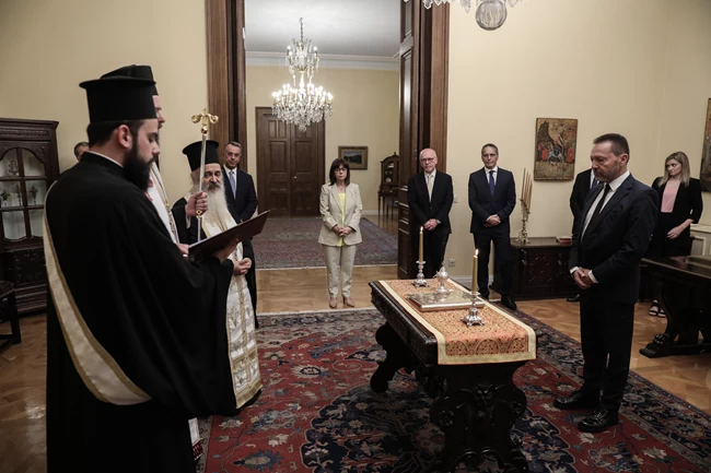 Ενώπιον της Κατερίνας Σακελλαροπούλου η ορκωμοσία του Γιάννη Στουρνάρα - Δεύτερη θητεία στο τιμόνι της ΤτΕ