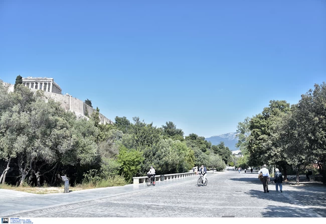 Κορονοϊός: Ο φόβος του lockdown κυκλώνει την Αττική - Γεμίζουν ανησυχητικά οι Εντατικές - Ερχονται νέα μέτρα