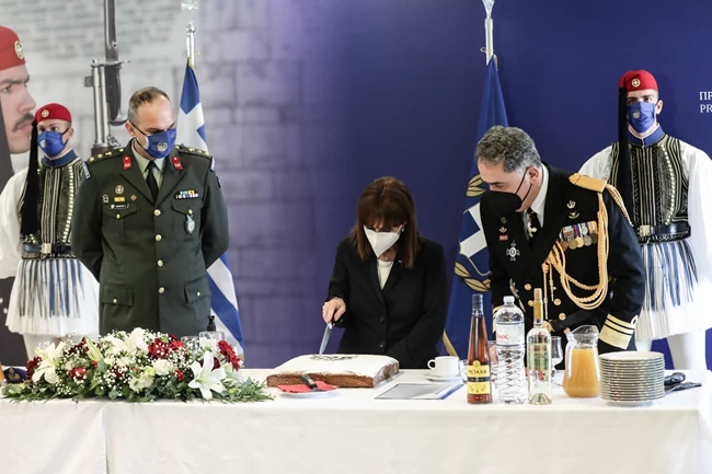 Σακελλαροπούλου