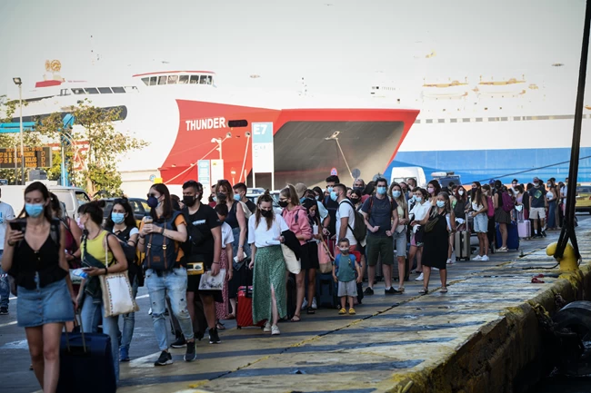 Πειραιάς λιμάνι κίνηση