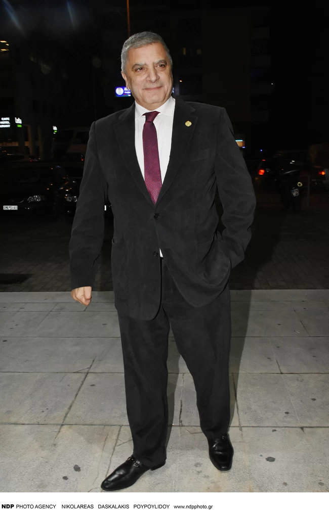 Πατούλης: "Με τον ΣΥΡΙΖΑ, την Αυγή και τα στελέχη του θα τα πούμε στη Δικαιοσύνη" - Το διδακτορικό και η λογοκλοπή